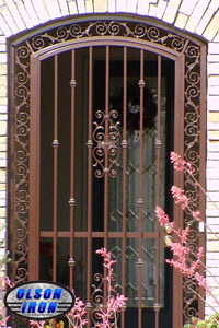 Iron gates, Iron gates Las Vegas, Security gates, Security screens, Security doors, Courtyard gates, Iron fence, Metal gates, Side yard gates, Rv gates, Double gates, Single gates, Driveway gates, Electric gates, Wrought iron gates, Iron works, Stair railing, Iron railings