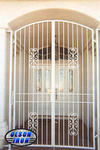 Iron gates, Iron gates Las Vegas, Security gates, Security screens, Security doors, Courtyard gates, Iron fence, Metal gates, Side yard gates, Rv gates, Double gates, Single gates, Driveway gates, Electric gates, Wrought iron gates, Iron works, Stair railing, Iron railings