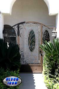 Iron gates, Iron gates Las Vegas, Security gates, Security screens, Security doors, Courtyard gates, Iron fence, Metal gates, Side yard gates, Rv gates, Double gates, Single gates, Driveway gates, Electric gates, Wrought iron gates, Iron works, Stair railing, Iron railings