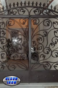 Iron gates, Iron gates Las Vegas, Security gates, Security screens, Security doors, Courtyard gates, Iron fence, Metal gates, Side yard gates, Rv gates, Double gates, Single gates, Driveway gates, Electric gates, Wrought iron gates, Iron works, Stair railing, Iron railings