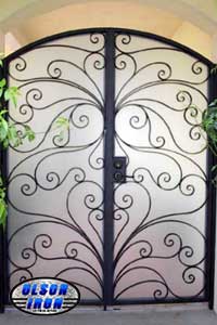 Iron gates, Iron gates Las Vegas, Security gates, Security screens, Security doors, Courtyard gates, Iron fence, Metal gates, Side yard gates, Rv gates, Double gates, Single gates, Driveway gates, Electric gates, Wrought iron gates, Iron works, Stair railing, Iron railings