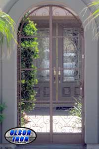 Iron gates, Iron gates Las Vegas, Security gates, Security screens, Security doors, Courtyard gates, Iron fence, Metal gates, Side yard gates, Rv gates, Double gates, Single gates, Driveway gates, Electric gates, Wrought iron gates, Iron works, Stair railing, Iron railings