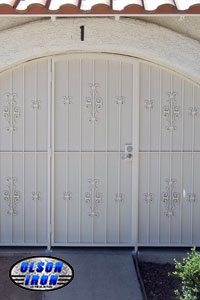 Iron gates, Iron gates Las Vegas, Security gates, Security screens, Security doors, Courtyard gates, Iron fence, Metal gates, Side yard gates, Rv gates, Double gates, Single gates, Driveway gates, Electric gates, Wrought iron gates, Iron works, Stair railing, Iron railings