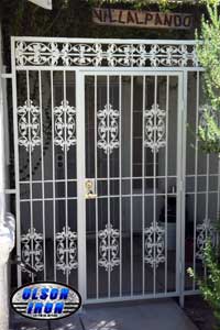 Iron gates, Iron gates Las Vegas, Security gates, Security screens, Security doors, Courtyard gates, Iron fence, Metal gates, Side yard gates, Rv gates, Double gates, Single gates, Driveway gates, Electric gates, Wrought iron gates, Iron works, Stair railing, Iron railings