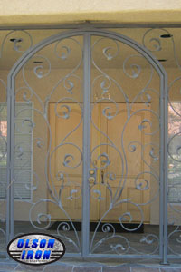 Iron gates, Iron gates Las Vegas, Security gates, Security screens, Security doors, Courtyard gates, Iron fence, Metal gates, Side yard gates, Rv gates, Double gates, Single gates, Driveway gates, Electric gates, Wrought iron gates, Iron works, Stair railing, Iron railings