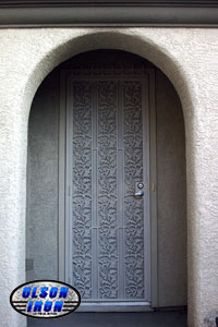 Iron gates, Iron gates Las Vegas, Security gates, Security screens, Security doors, Courtyard gates, Iron fence, Metal gates, Side yard gates, Rv gates, Double gates, Single gates, Driveway gates, Electric gates, Wrought iron gates, Iron works, Stair railing, Iron railings