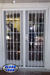 Iron gates, Iron gates Las Vegas, Security gates, Security screens, Security doors, Courtyard gates, Iron fence, Metal gates, Side yard gates, Rv gates, Double gates, Single gates, Driveway gates, Electric gates, Wrought iron gates, Iron works, Stair railing, Iron railings