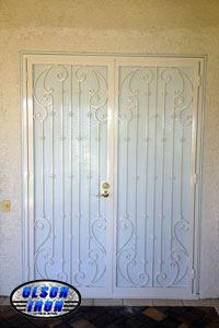 Iron gates, Iron gates Las Vegas, Security gates, Security screens, Security doors, Courtyard gates, Iron fence, Metal gates, Side yard gates, Rv gates, Double gates, Single gates, Driveway gates, Electric gates, Wrought iron gates, Iron works, Stair railing, Iron railings