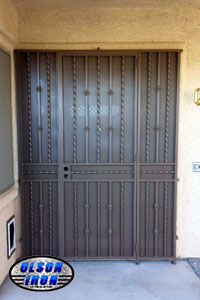 Iron gates, Iron gates Las Vegas, Security gates, Security screens, Security doors, Courtyard gates, Iron fence, Metal gates, Side yard gates, Rv gates, Double gates, Single gates, Driveway gates, Electric gates, Wrought iron gates, Iron works, Stair railing, Iron railings