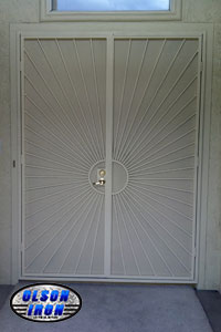 Iron gates, Iron gates Las Vegas, Security gates, Security screens, Security doors, Courtyard gates, Iron fence, Metal gates, Side yard gates, Rv gates, Double gates, Single gates, Driveway gates, Electric gates, Wrought iron gates, Iron works, Stair railing, Iron railings